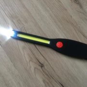 COB LED svítilna s magnetem