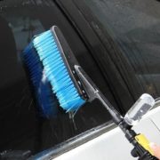 Mycí kartáč na auto